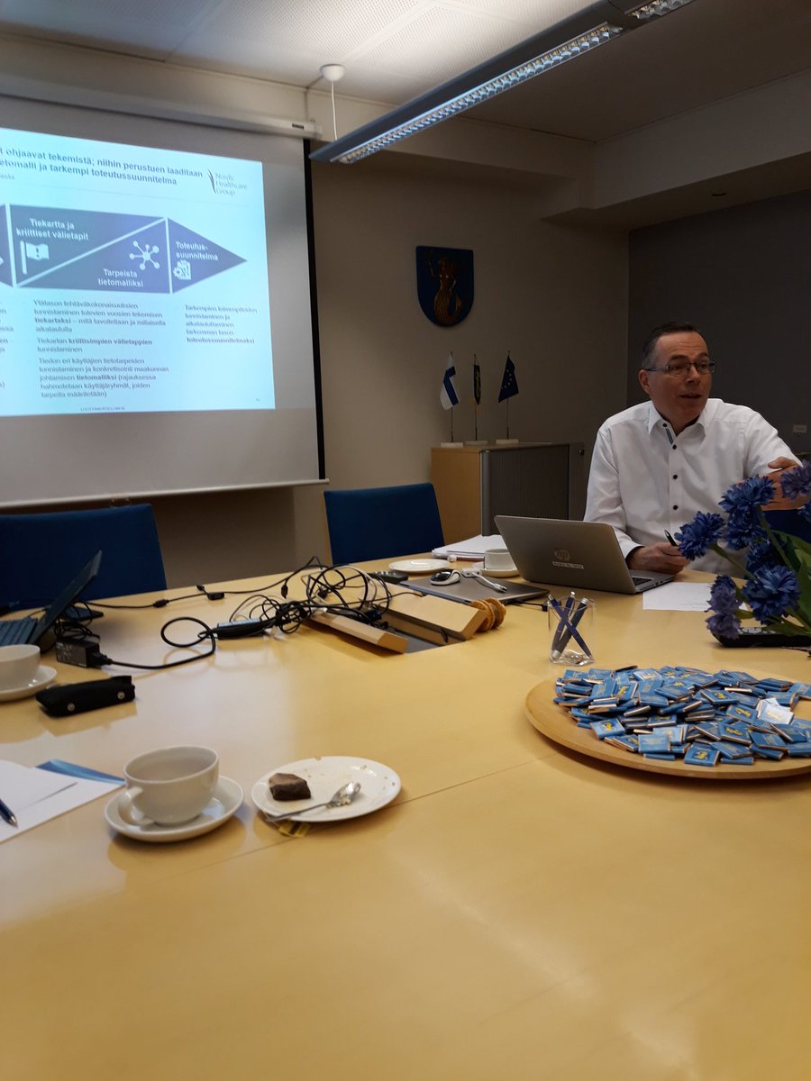 jarmo_paukku's tweet photo. Päijät-Hämeen tiedolla johtamisen ohjausryhmä koolla. @uusiph #tietojohtaminen @HELYkeskus #tiedollajohtaminen https://t.co/k5YFFylQDs