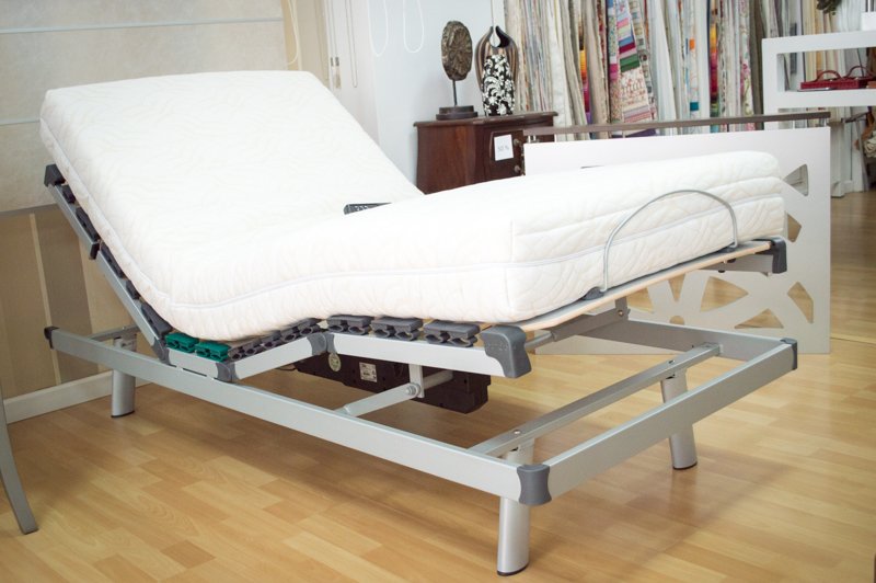 Estores_hogar's tweet photo. ¿Las camas convencionales no te proporcionan toda la comodidad que buscas? Prueba un somier articulado:
✔️ Total adecuación al cuerpo
✔️ Confort máximo
✔️ Prevención de dolores de espalda
✔️ Posibilidad de diferentes posiciones para cada actividad
https://t.co/PdG4vlCfsD https://t.co/jsjHNsWVHy