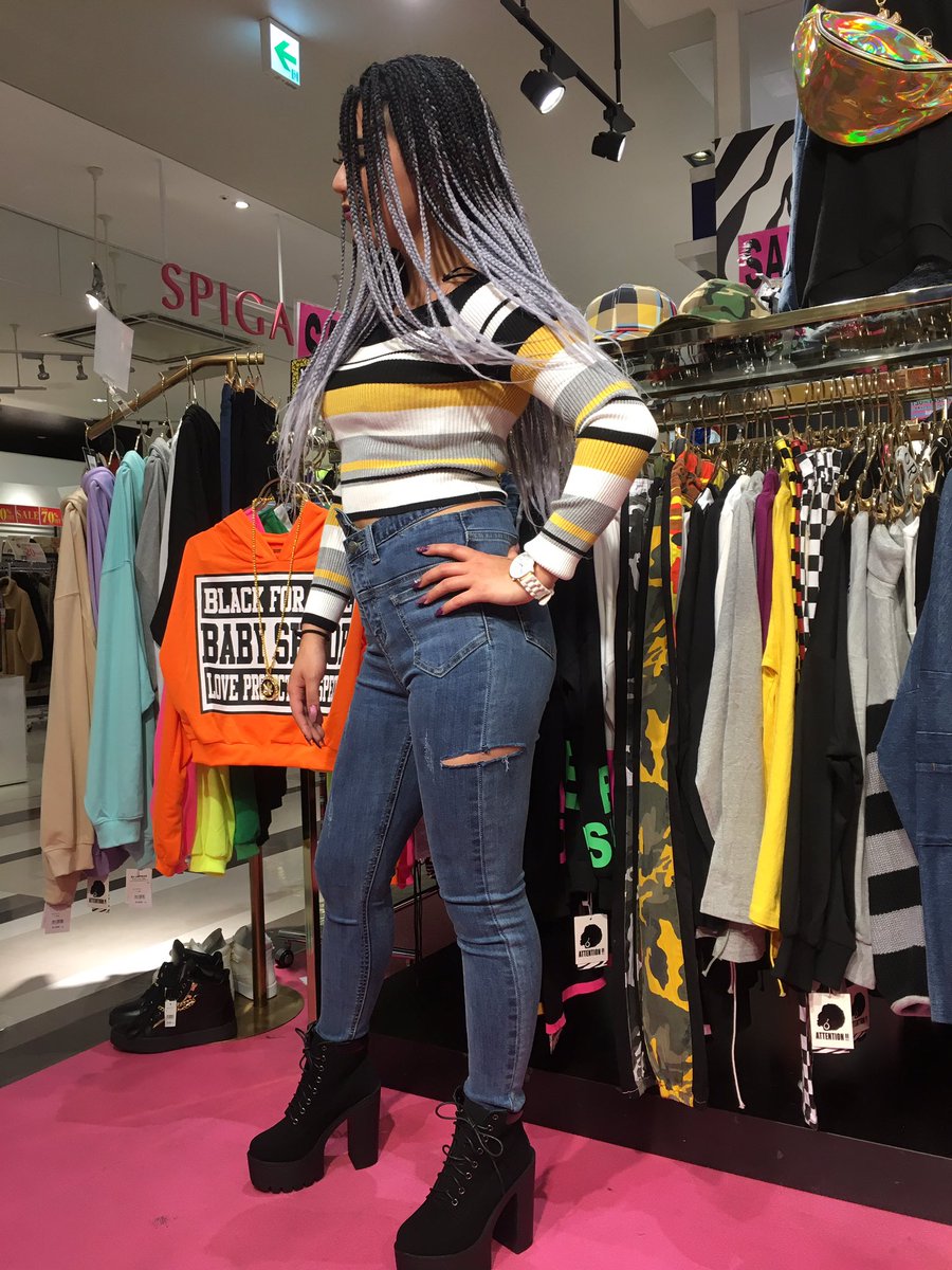 shoop_abeno's tweet photo. デザイン性あるパンツ👖✨💓💓💓 https://t.co/XZBQRlzNCm