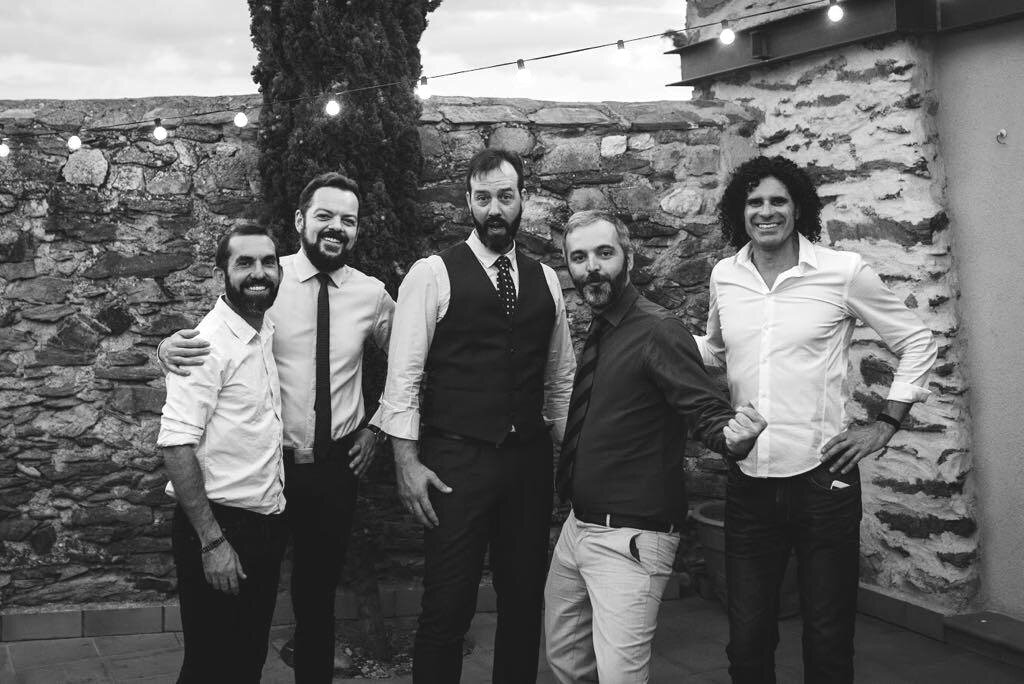 ESTRATOSFÉRICO POWER!! Para este fin de semana #FITUR2019 junto a <a href="/FestivalGigante/">Festival Gigante</a> y <a href="/somosembusteros/">Embusteros</a> uniendonos como nunca a nuestra tierra Castilla-La Mancha . Y como no, nuestra cita anual, con todos vosotros, en el #AsturianoBar