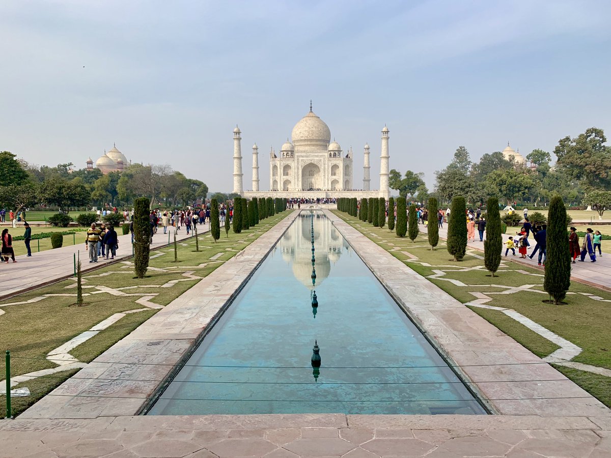 WaterThe_Planet's tweet photo. Another day at the office. Strike a pose...#ceresglobal #ltuinindia #ltu #travelwithpurpose #tajmahal  @ ताजमहल https://t.co/bk27EMk7Cw