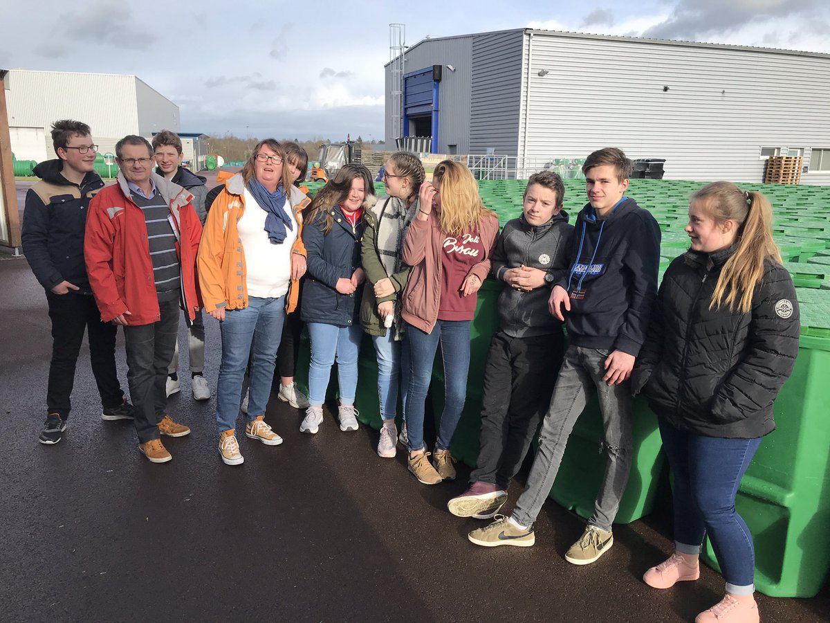 Une visite de l’entreprise Techneau à Marigny le Lozon avec les élèves du dispositif découverte des formations