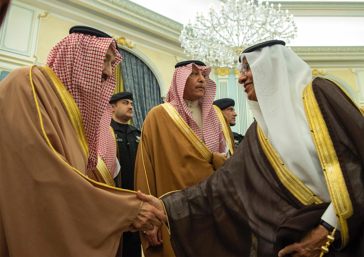 تشرفت اليوم برفقة الأخوان وزير التجارة ورجال الأعمال بلقاء #خادم_الحرمين_الشريفين حفظه الله والسلام عليه.