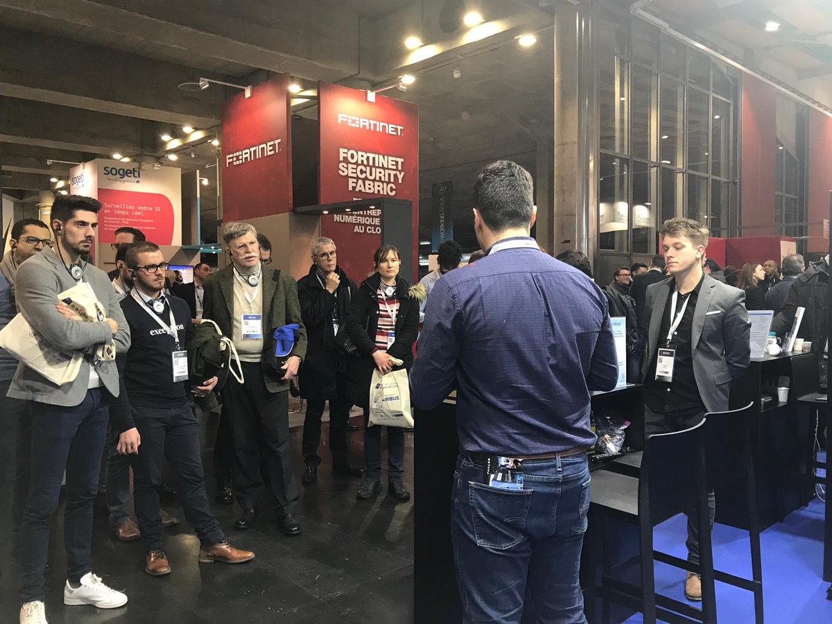 SSL247_FR's tweet image. Présentation des objets connectés de santé. Rejoignez-nous sur notre stand.
@LilleGrandPalai 

#FIC2019 #Medical #Hacking  #IoT