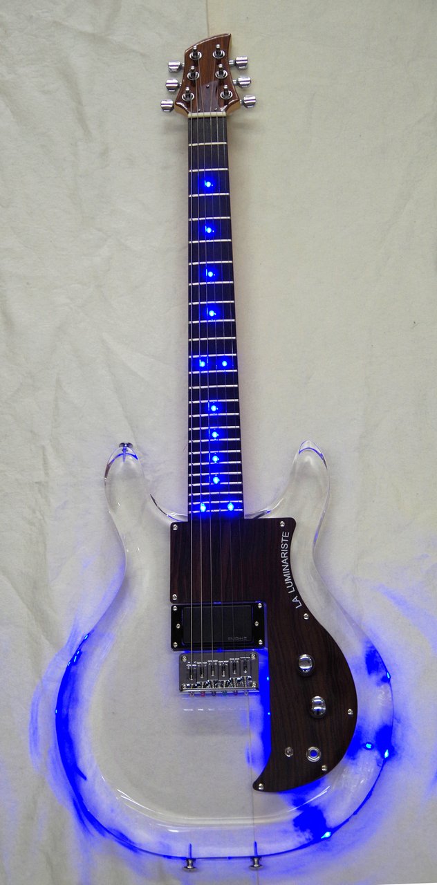 ☆NEXT TONE アクリルギター☆ アクリルボディにLED搭載！ 「NEXT TONE LA LUMINARISTE LED+