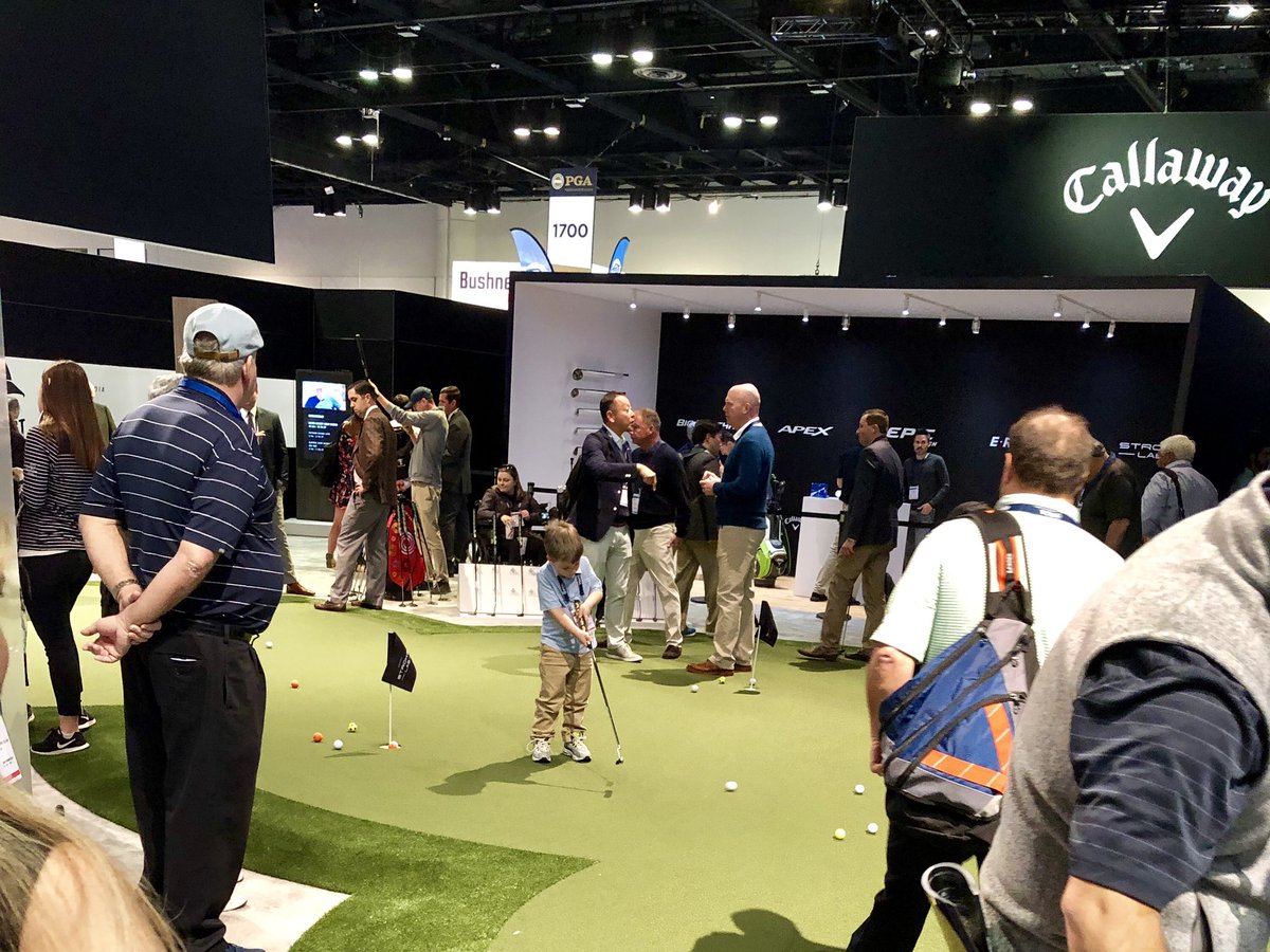 Only been at the <a href="/PGAShow/">PGA Golf Shows</a> for an hour and already mind has been blown! Stands and people as far as the eye can see! Loving it! #somuchgolf