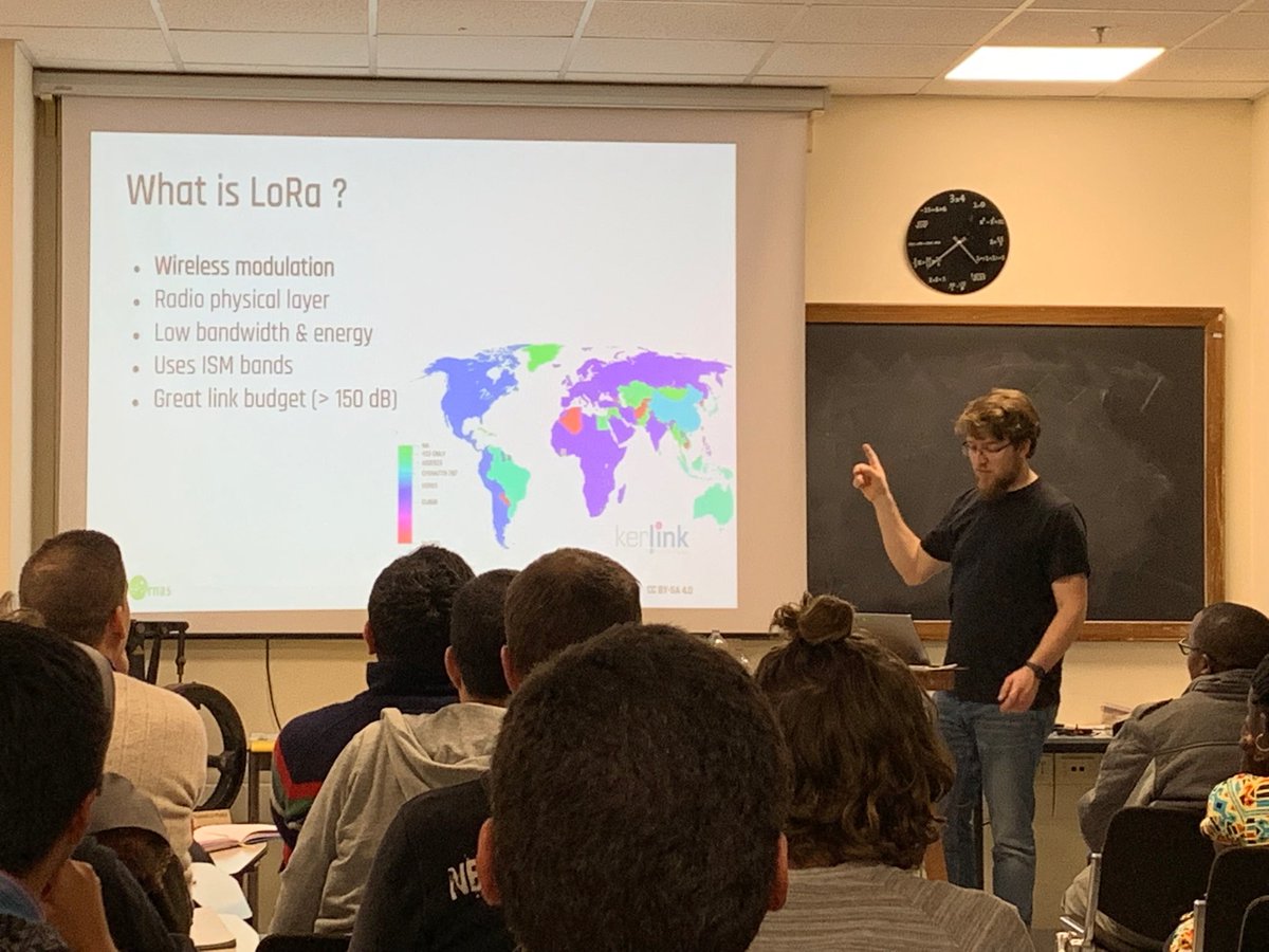 marcozennaro's tweet image. ⁦@slomusti⁩ presenting LoRaWAN and ⁦@thethingsntwrk⁩ at the ⁦@ictpnews⁩ workshop on IoT for scientific applications. #IoT #iot4d