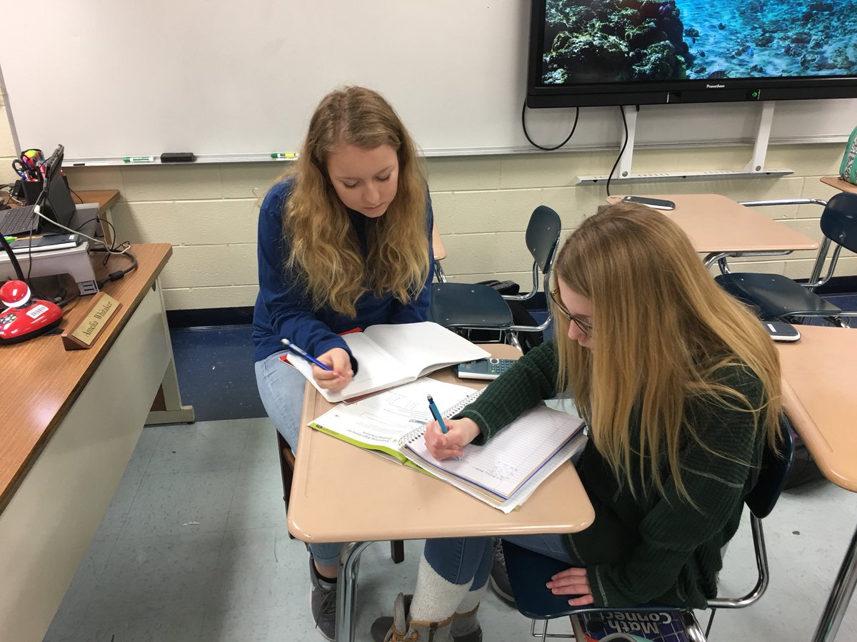 CRKlages's tweet image. AMAZING Math Talk/Discourse by these 6th-grade AMMS students in Mrs. Whitaker’s 6th math class this morning: “So, to clarify....” “I disagree because....” “I agree with part of it, but....”
#mathtalkmatters #hugeeffectsize #visiblelearningformathematics #AMSTIworks