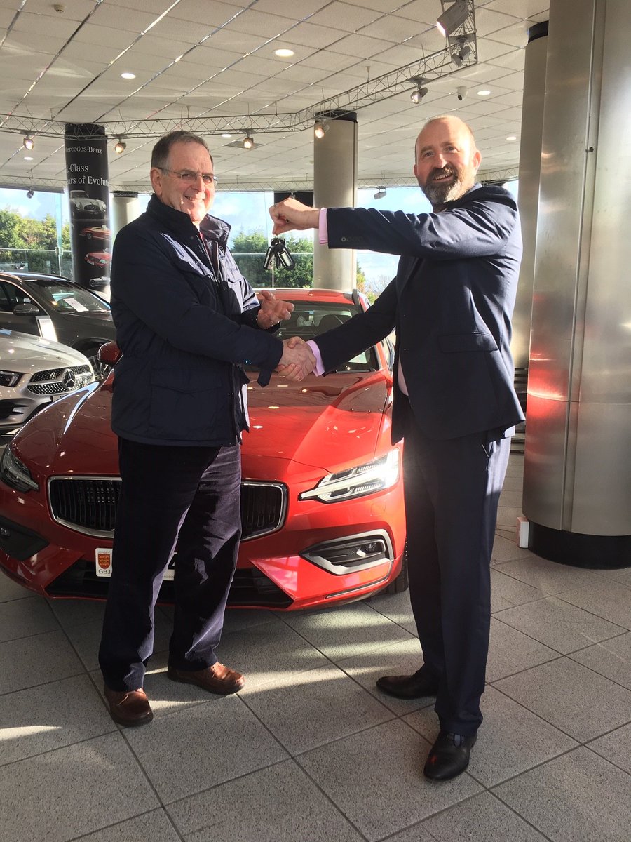 Here is our very first Volvo customer Roger Bougeard being handed the keys to his brand new V60 from Sales Executive Peter Clifford.

Jacksons Jersey thanks Roger for his business and wishes him many happy miles in his new car. #Happyhandover