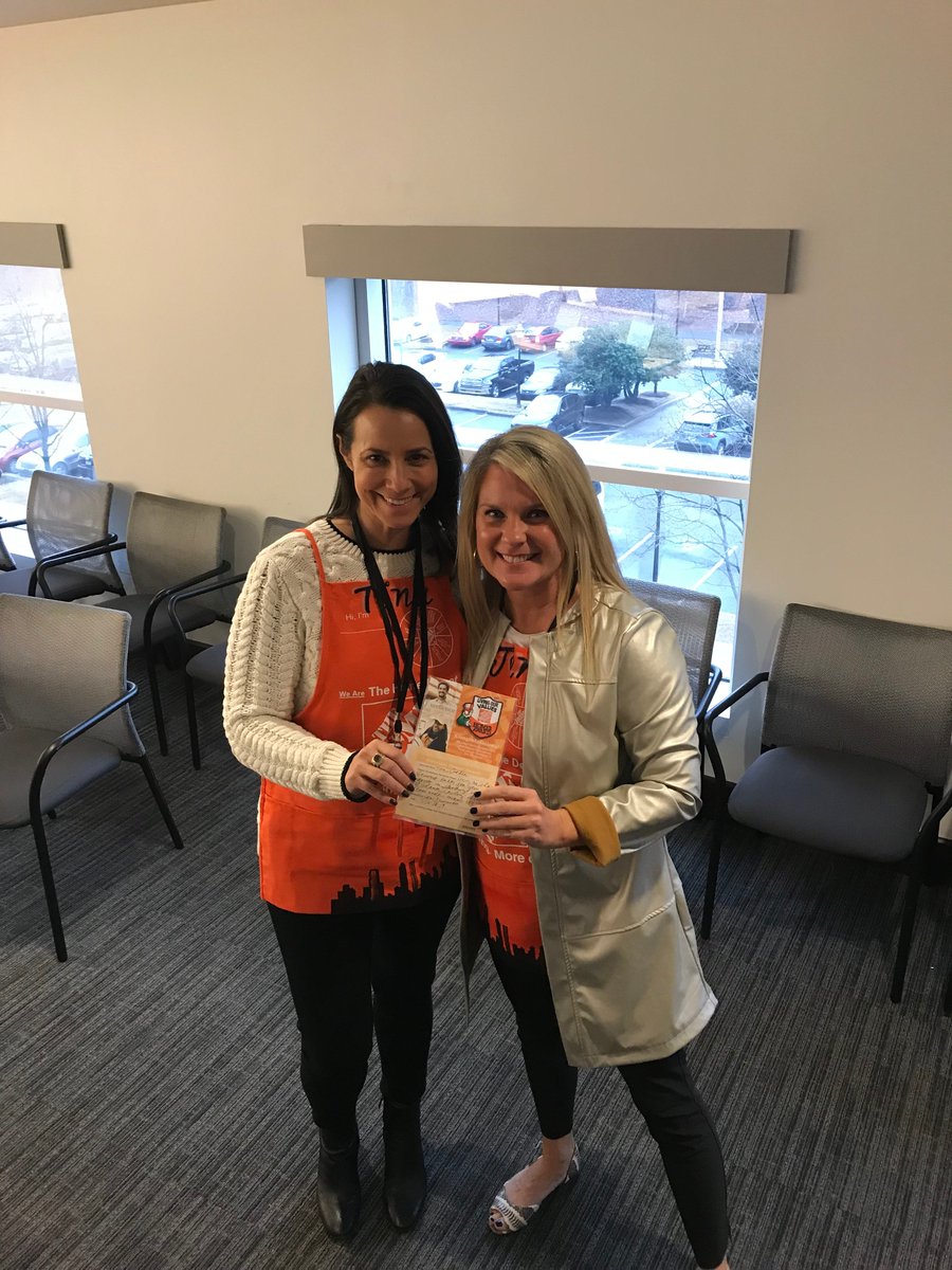 Tina Carden (@thdtina) on Twitter photo #livingourvalues <a href="/THDJenFern/">jennifer fernandes</a> <a href="/THDLaraSiegle/">LaraSiegle</a> "To add value to others, one must first value others." --John Maxwell 😊 #livingourvalues <a href="/THDJenFern/">jennifer fernandes</a> <a href="/THDLaraSiegle/">LaraSiegle</a> "To add value to others, one must first value others." --John Maxwell 😊