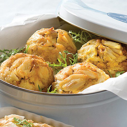 CBCrabCakes's tweet image. Make your Sweetheart a memorable Valentine’s Day Dinner! Simply bake and serve our Colossal Crab Cakes in less than 30 minutes. bit.ly/2FUCbX5