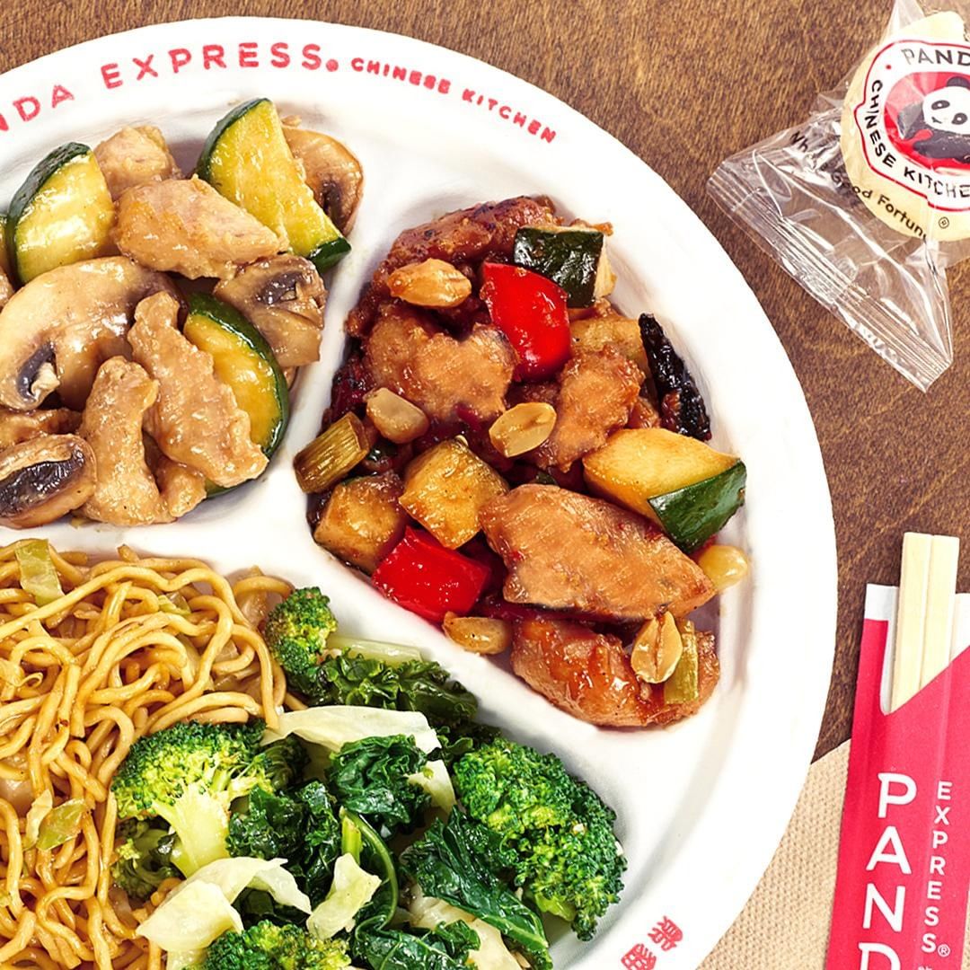 RocklinShopping's tweet photo. Keep your resolutions with a #WokSmart 🐼 Plate at Panda Express in Rocklin Crossings! https://t.co/Kff7y2T0yj