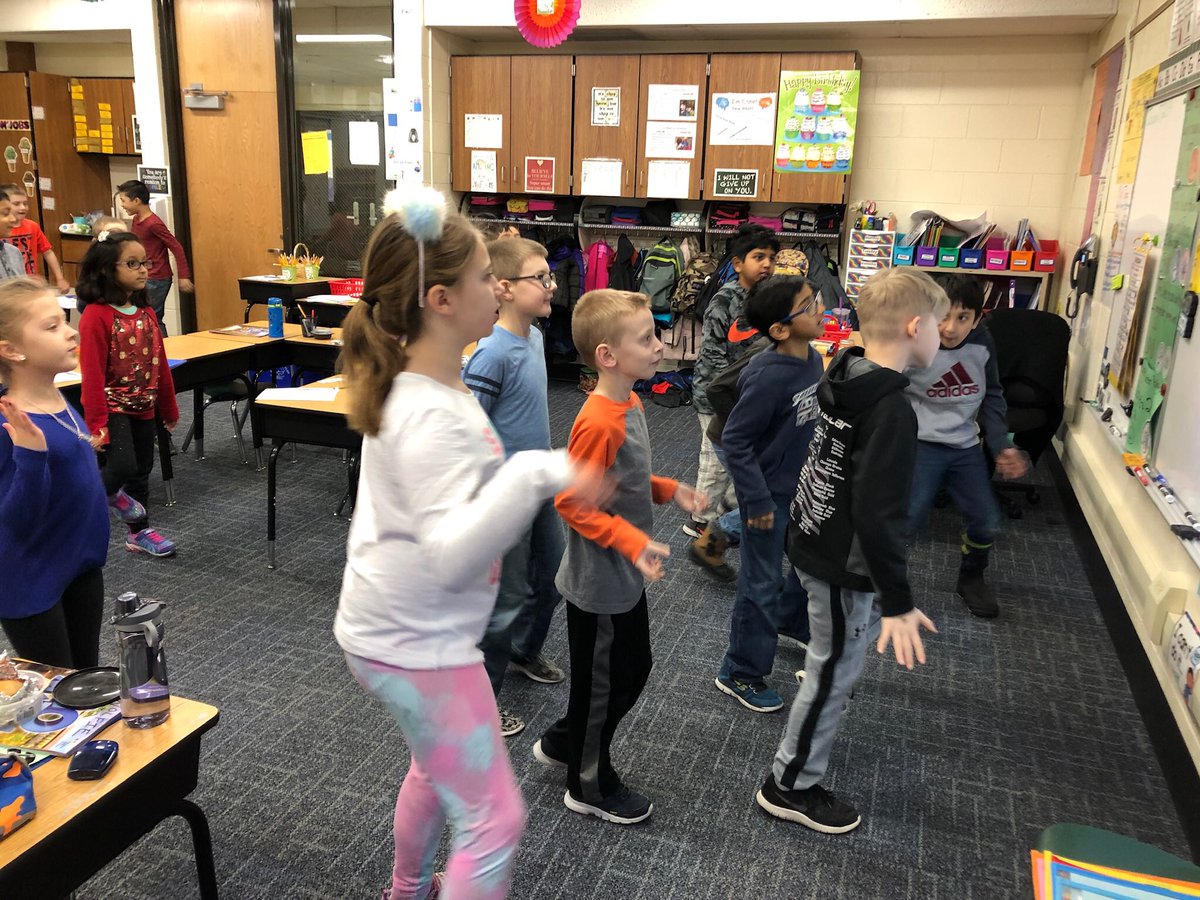 These students chose to commit to the #fun15 for their 21 day challenge! 🧡