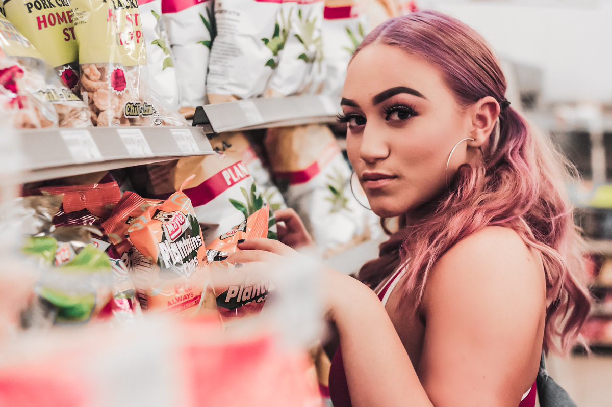 IamKatieSteel's tweet image. Plantain chips just be hitting different😭😩😍 #newmusic #fastlifeent #awmusicgroup #soundhaus #steelettos #music #musicislife