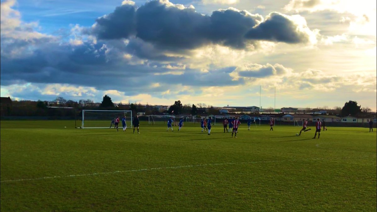 execollsport's tweet photo. Football 2s had a great 2-0 win away to @sgs_college 2s. A very good team performance in a competitive @AoC_Sport fixture.
⚽️Farnican
⚽️Wilkinson
🍾Wilkinson https://t.co/7Ed4Rs74CF