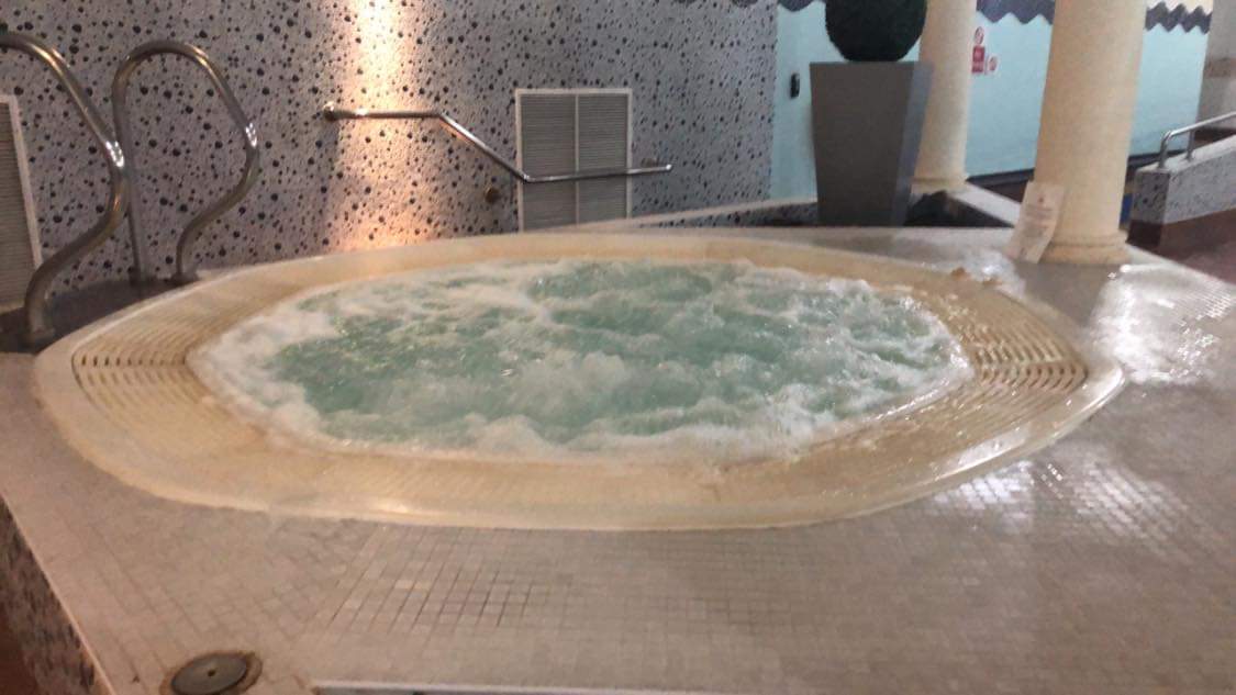 It's not too late to start that New Year, New You. 5 Days left to join our Health Club &amp; receive £300 worth of vouchers. Pop in, have a tour and try the facilities out for yourselves! Call 01476 514335 We hope to see you in the club
soon!  #NewYears2019  #NewYou2019 #beltonwoods