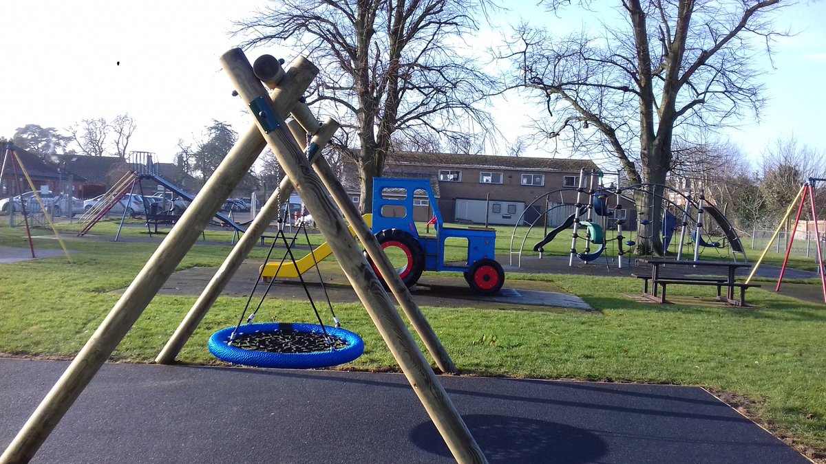 AttleboroughTC's tweet photo. Our lovely new Nest Swing is up for children to enjoy at the Recreation Ground! https://t.co/66E80iGE1u