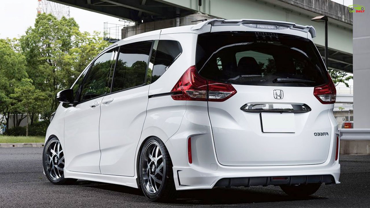 Car Daily ホンダ 新型 フリード 最新情報 ガソリンエンジンが1 0lターボにダウンサイジングする ハイブリッドエンジンがi Mmdになると言われています T Co 1epkpkyq フリードのマイナーチェンジは19年秋か 顔つきが変わりオート