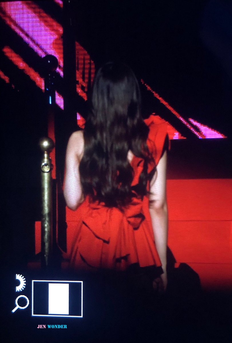 JENWONDER_COM's tweet photo. 190123
#BLACKPINK 
#블랙핑크 
#JENNIE 
#제니 https://t.co/crsZ9mrF7w