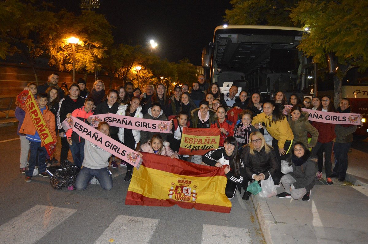 Atcoestudiantes's tweet photo. Gran experiencia que nos hace seguir sumando #123ESTUDIANTES #FÚTBOLFEMENINO https://t.co/G0YlRBfcEu