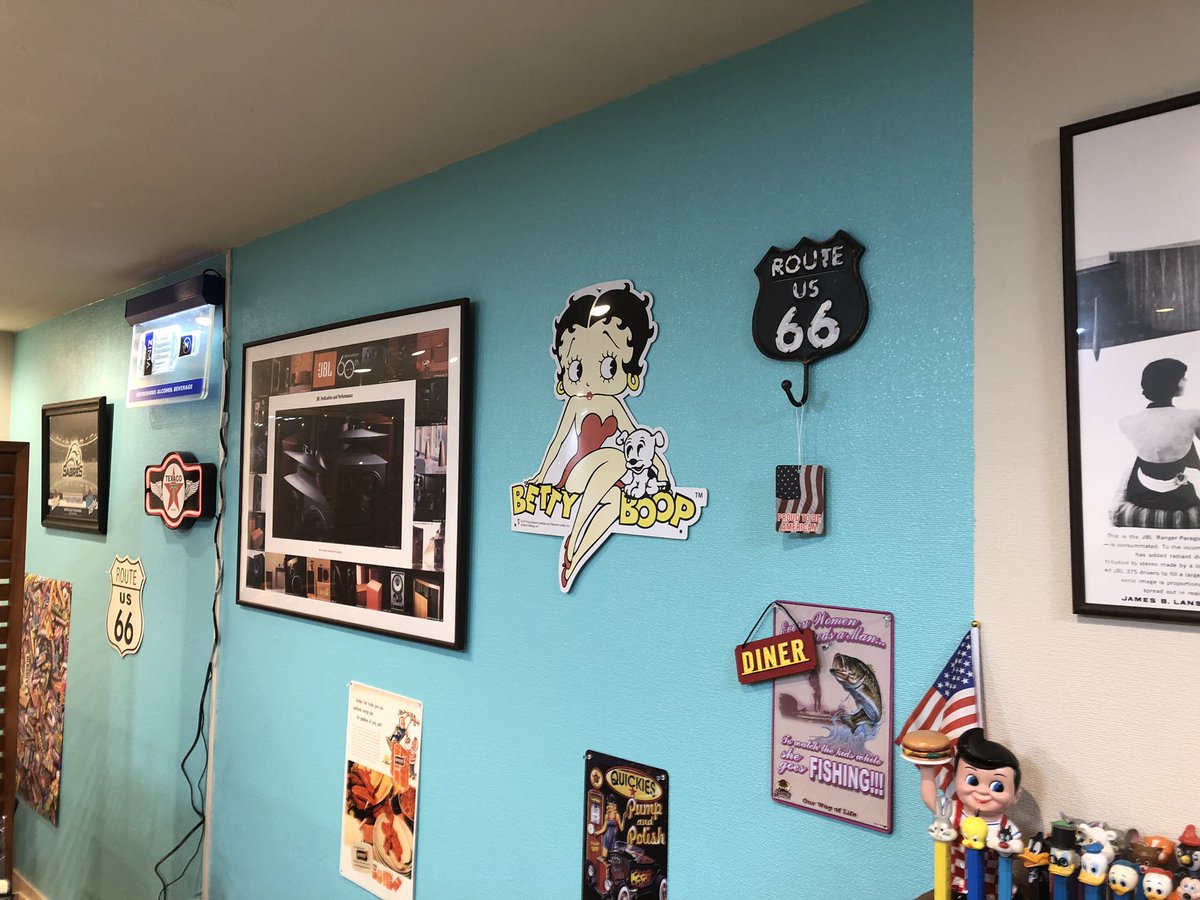 なべきんぐ Larcenciel Pa Twitter 宇都宮の美容院でこんなにポップで50sダイナーな雰囲気のお店はうちくらいであるw 壁の色は自分で塗ってみた 宇都宮美容室 宇都宮美容院 ヘアサロン アメリカンダイナー ホットペッパービューティーaward注目サロン選出 また選ば なべきんぐ Larcenciel Pa Twitter 宇都宮の美容院でこんなにポップで50sダイナーな雰囲気のお店はうちくらいであるw 壁の色は自分で塗ってみた 宇都宮美容室 宇都宮美容院 ヘアサロン アメリカンダイナー ホットペッパービューティーaward注目サロン選出 また選ば