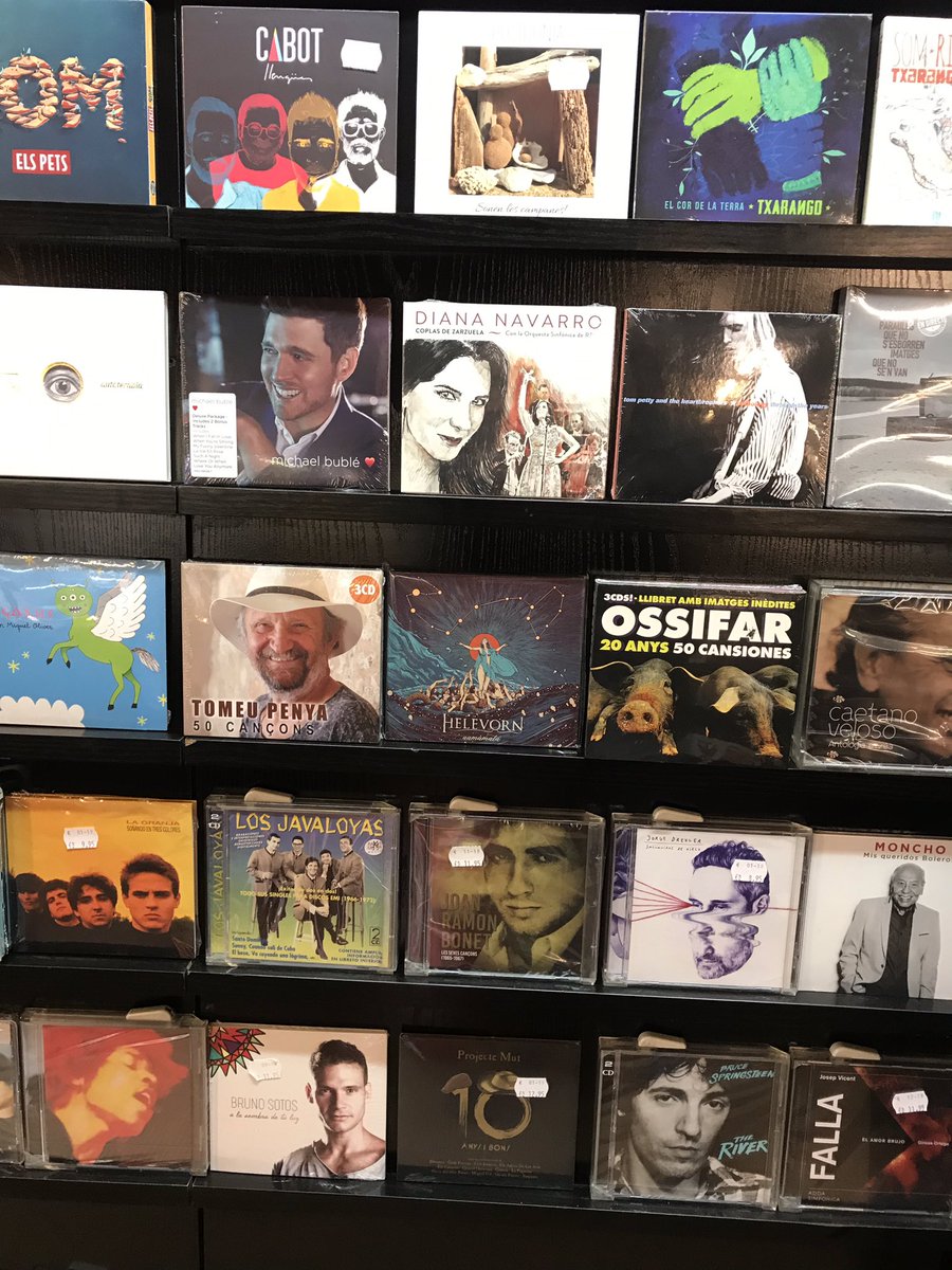 helevornband's tweet image. Estam entre els grans de la música mundial! @TomeuPenya i #Ossifar 🤘#Aamamata