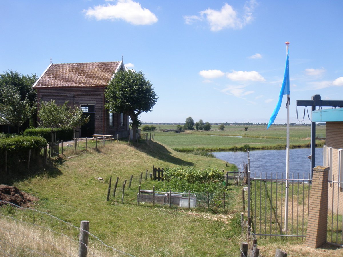 clarescens's tweet photo. Laten we niet vergeten dat het gebied van waterschap Amstel, Gooi en Vecht @waterschapagv ook landschappelijk een verzameling sieraden heeft: denk aan de veenriviertjes om polder de #RondeHoep en #Botshol: #Waver, #Bullewijk, #Angstel en #Amstel https://t.co/vRIC1YzOML