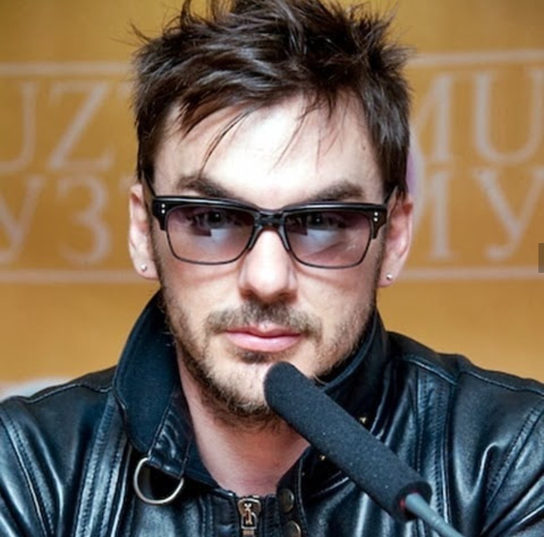 cher30stm's tweet photo. @ECHELONL0VE Lol they like to tease. Have a wonderful day, doll https://t.co/2EZrtShacR