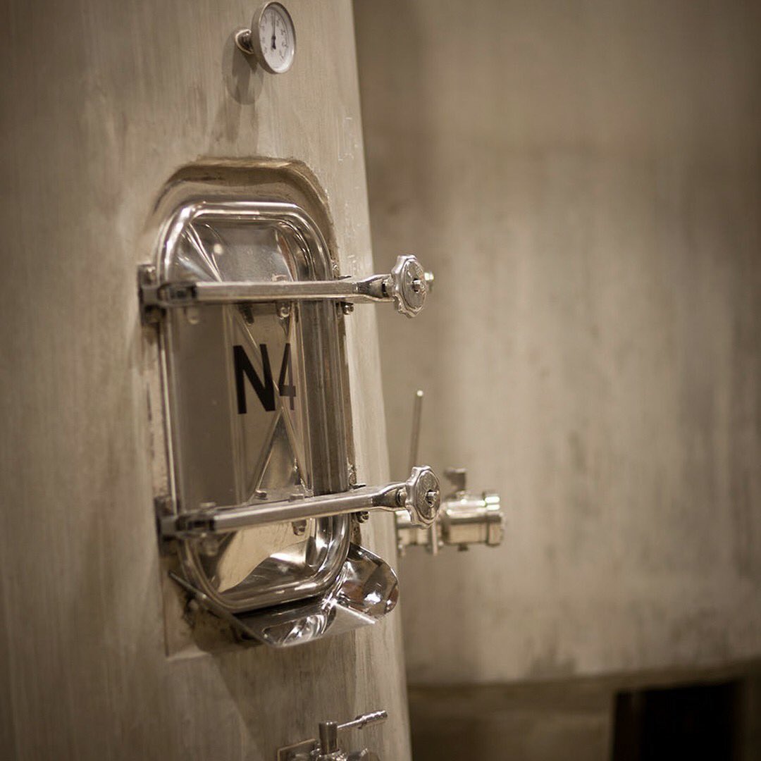 Y mientras el invierno avanza aquí en Rueda, el trabajo continúa en nuestra bodega, preparándonos para la nueva añada. #JoseParienteVerdejo