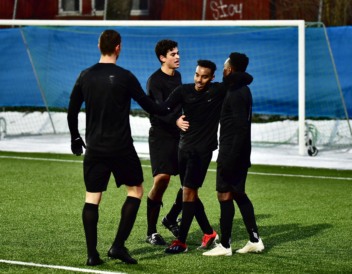 Från U till A!
AIK U19 hade 6 spelare med i vinstmatchen när AIK mötte Vasalund och Bilal som är fostrad i ungdomsakademin avgjorde matchen. 📸 <a href="/joakimhall/">Joakim Hall</a> 
#aikungdomsfotboll #frånutilla