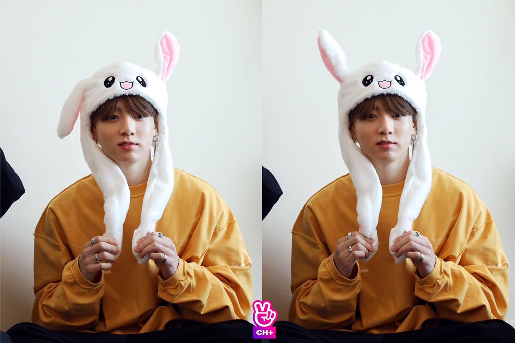SeonTaee's tweet photo. Il va finir par me tuée avec ces cover mega triste 😭❤️ #JK #CoverbyJK https://t.co/huiyCXzqmp