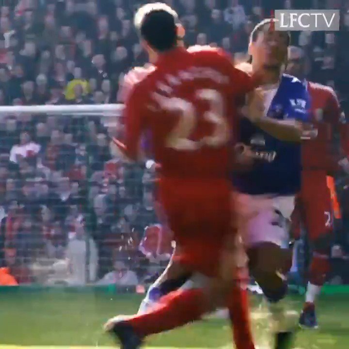   | Happy Birthday to Former LFC defender Jamie Carragher 