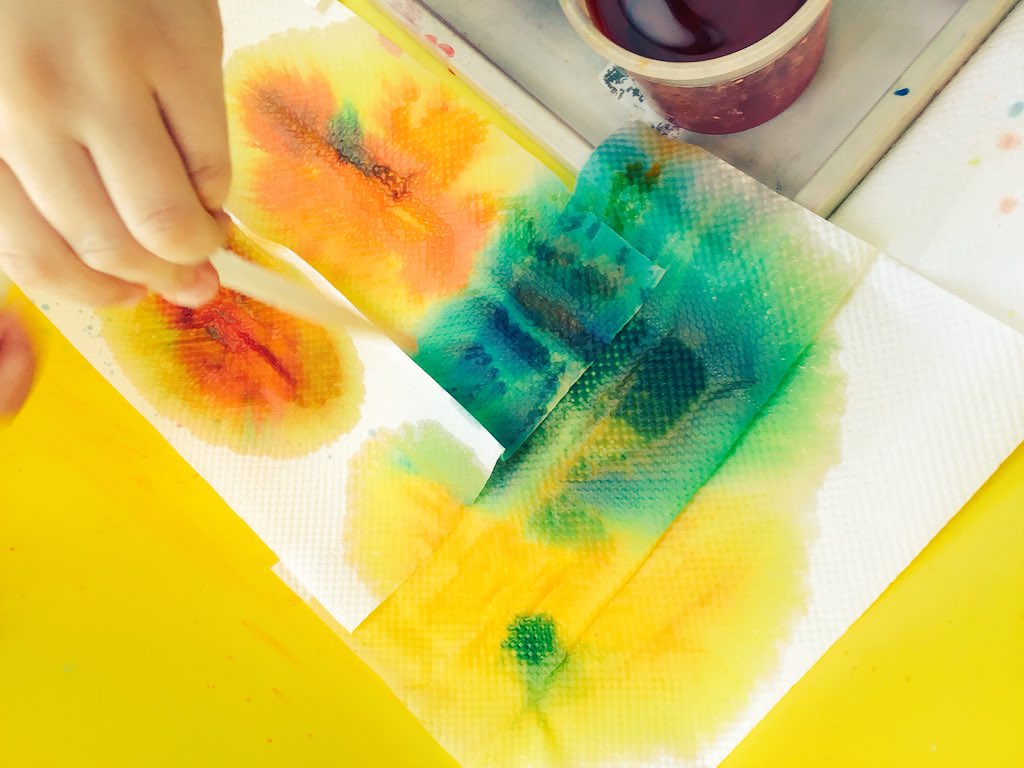 Experimenting with different colours - What happens when we mix colours? It changes! We found out that when we combine Yellow and Blue the result is Green! What's your favourite colour? <a href="/DIAdubai/">DIA | Emirates Hills</a> <a href="/DIA_Sciences/">Science | DIA Emirates Hills</a> <a href="/DIA_Math/">Maths | DIA Emirates Hills</a> #DIAInquiringminds #DIAInvestigate #DIAFindOut