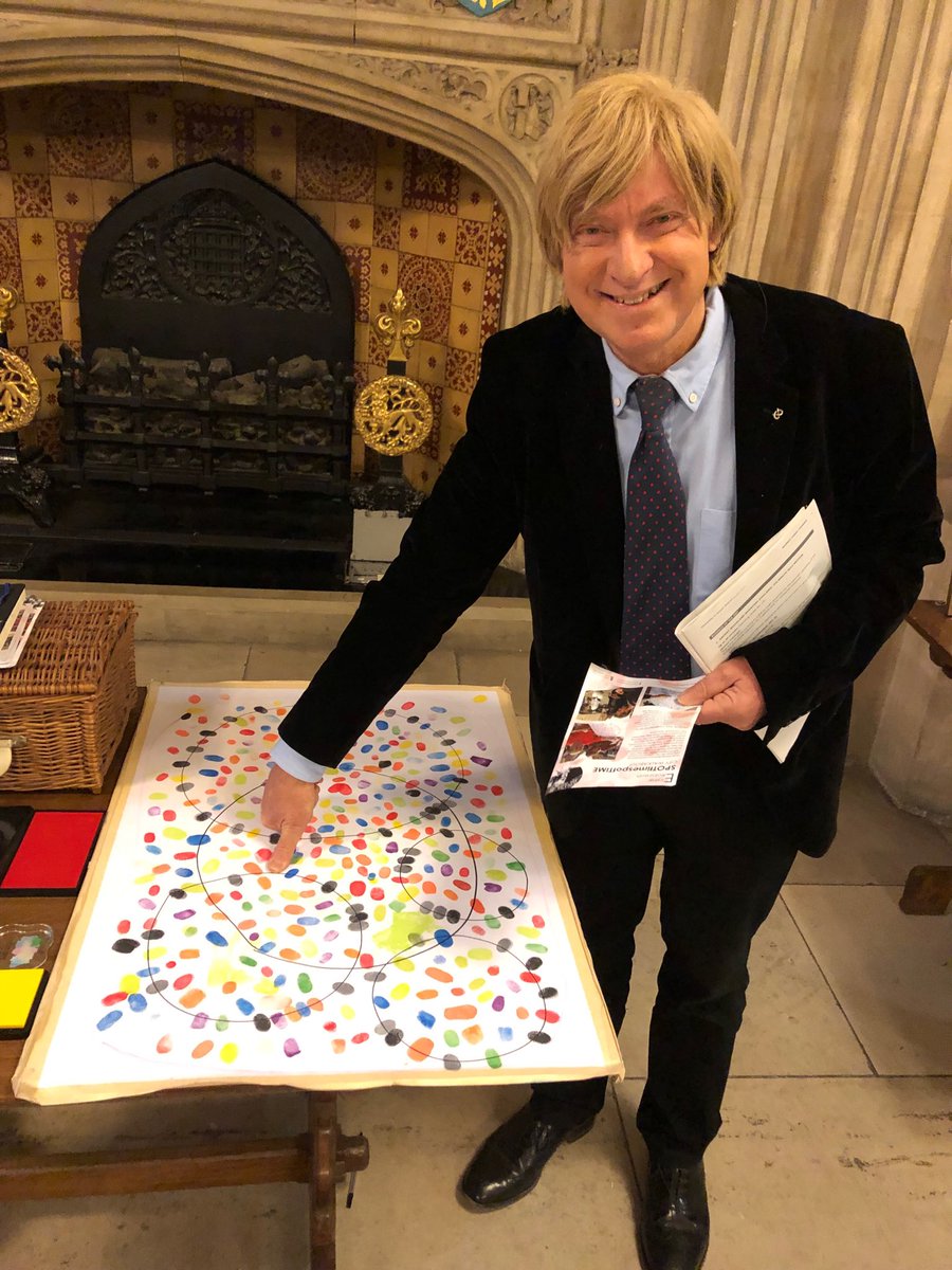 ElaineRartist's tweet photo. Thank you @Mike_Fabricant for supporting #fingerprintofunity #ParliamentSPOTtimespotTIME @UKParliament @ThangamMP #emergingartwork #art #unity https://t.co/dgY1UIsZ4q