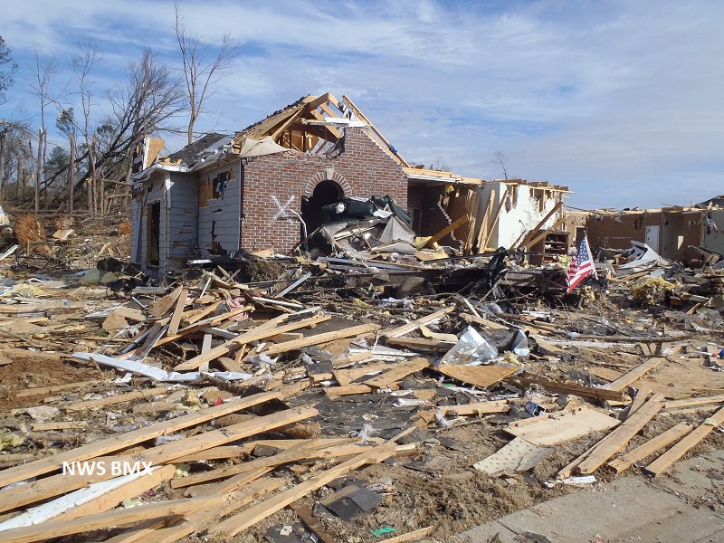 spann's tweet photo. On this date in 2012… An EF-3 tornado tore through Tarrant, Center Point, Clay, and Argo during the pre-dawn hours. A 16-year-old girl was killed in Clay. The tornado damage path was approximately 15.5 miles long and was 880 yards wide at its widest point. https://t.co/L5ZHlBwVyV