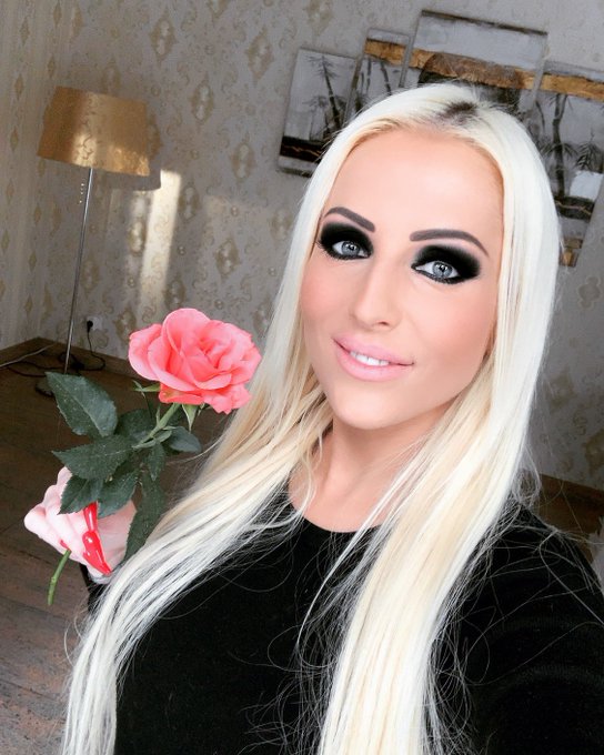❌❌❌ Ich brauche keinen Bachelor 🌹 Rosen kann ich mir auch selber kaufen 😂 ❌❌❌ https://t.co/p72gqbOXY<a href="/tag/instagood"class="tags"><span>#instagood</span></a><a href="/tag/picoftheday"class="tags"><span>#picoftheday</span></a><a href="/tag/instalike"class="tags"><span>#instalike</span></a><a href="/tag/instadaily"class="tags"><span>#instadaily</span></a>