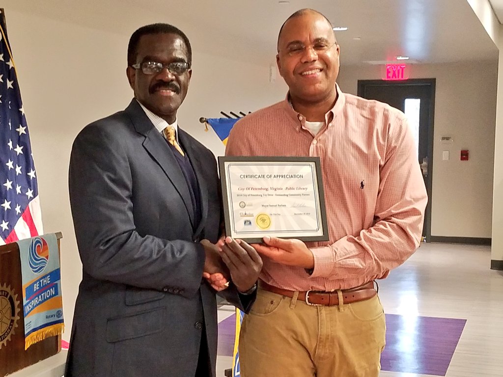 Today @Rotary #PetersburgVA #BreakfastClub at @ymca 👉 @PburgPubLibrary #ExecDir #WayneCroker received a #CertificateofAppreciation for  Library's help in #2018ToyDrive4PBurgKids from @PetersburgV #MayorParham   #ServiceAboveSelf #MembershipMatters