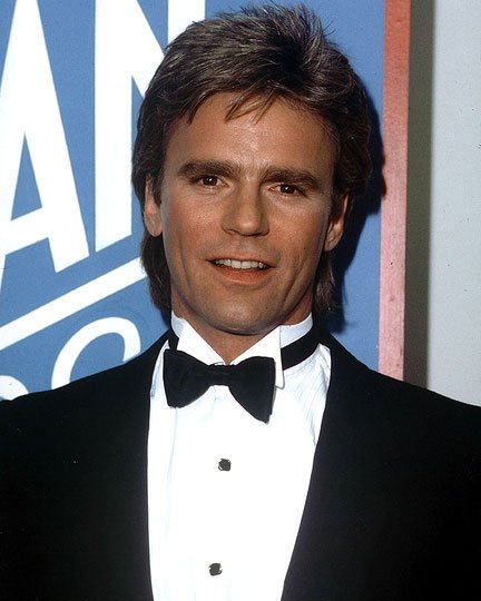 Today we wish Richard Dean Anderson a Happy Birthday!   