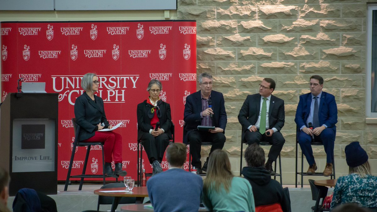 samcasey01's tweet photo. The Local Action on Climate Change event was an amazing success! The large turnout and positive response was incredible to see! It is so important to hear these conversations around  climate action and community sustainability from our panelists. #OEGTalks https://t.co/B5t3G2xWNs