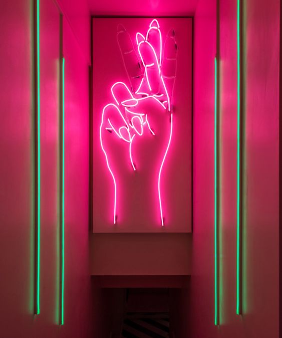 Fed up hoping your cab will find you?
#BookRiide via App to track your taxi in real time.
Download FREE: riide.co   - The Taxi App You Can Trust
#UK #Ireland #Taxis