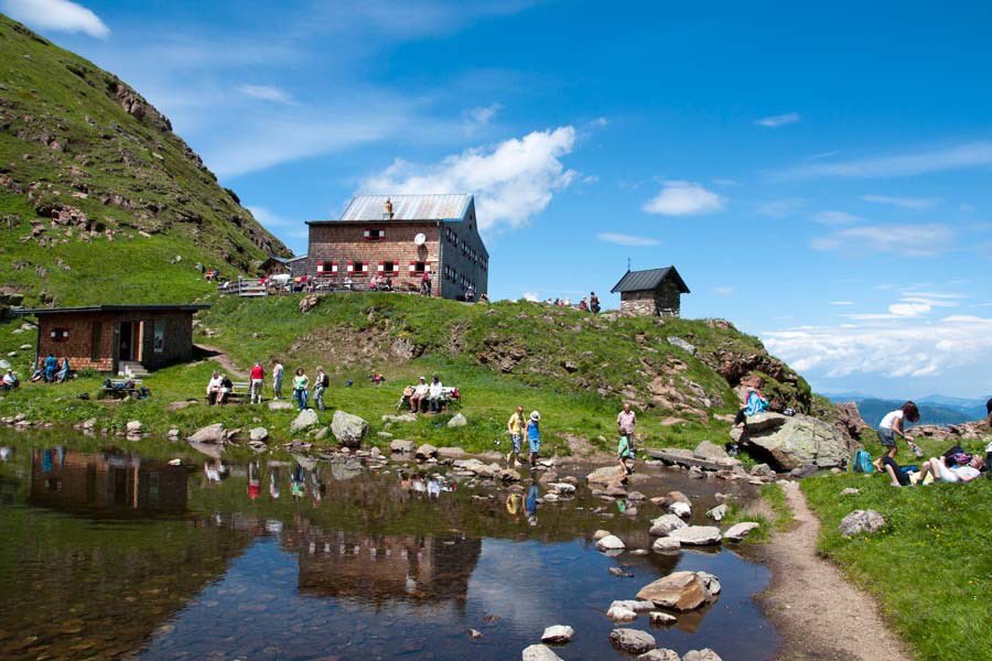 Krijgen jullie ook alweer zin in juni 2019? Heuvelland4Daagse - On Tour.