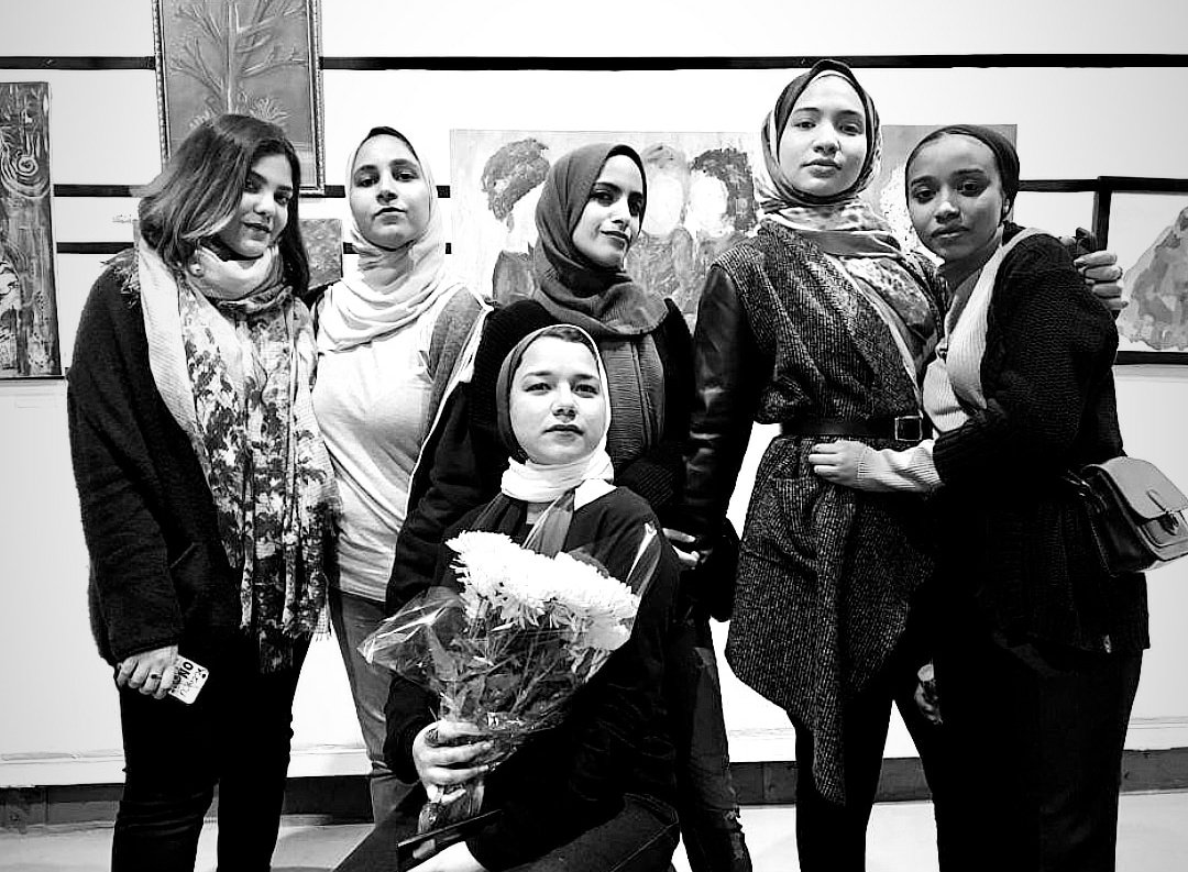 maiimhassan's tweet photo. They're always by my side ❤
Thank you for showing me the real meaning of friendship, For giving me all the kinds of support I need.
I love you❤️
#myfirstexhibition https://t.co/2LWpnIEBLt