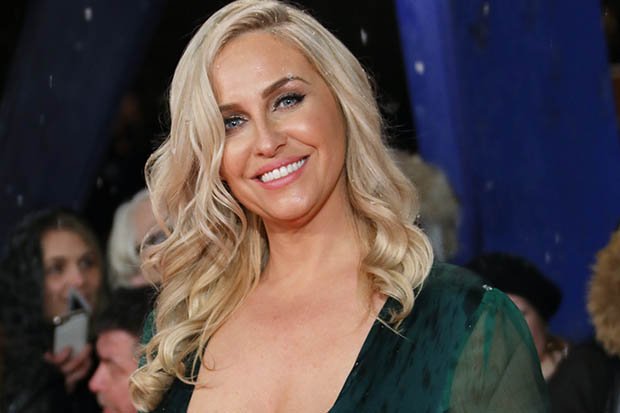 Daily Star On Twitter Josie Gibson S Boob Pops Out Of Dress In