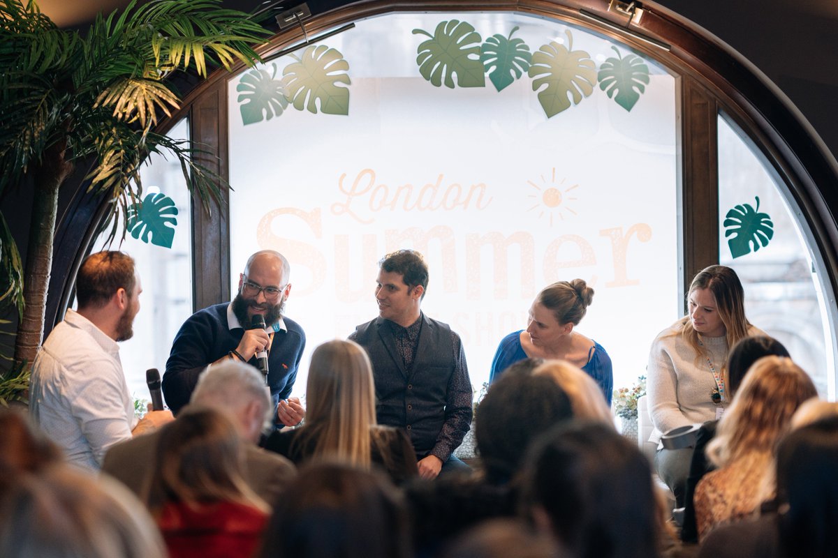 splento's tweet photo. @BogdanMaran, co-founder of @splento, discussing the importance of visual content.
#LSES19 @LadySummerSkye
@TheBankingHall #EventProfs #LadySummerSkye
View live images here: https://t.co/pZAa9C9dBV https://t.co/aH1n5zuweX