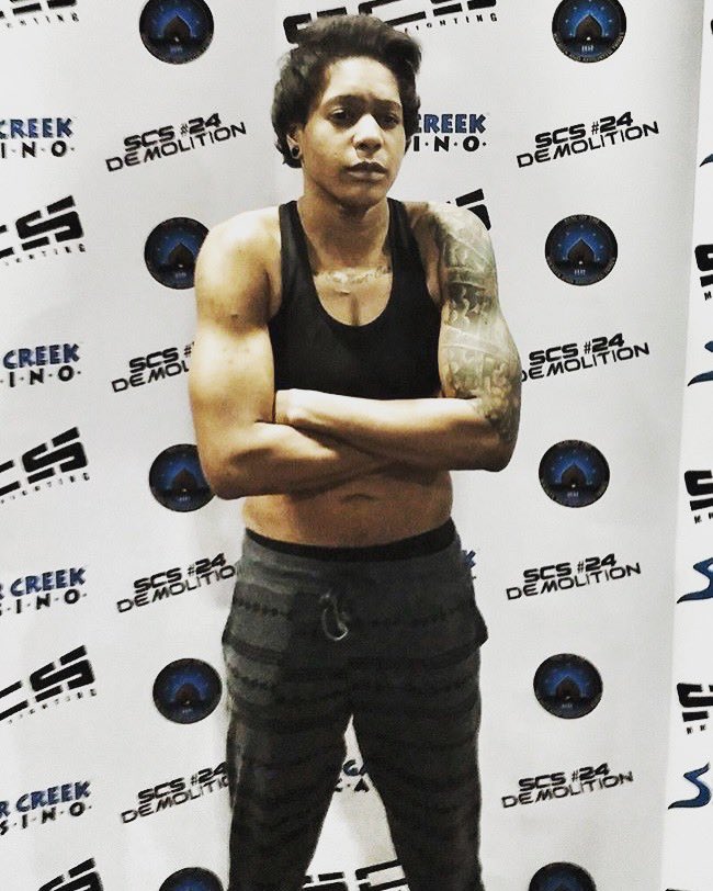 shana_dobson's tweet photo. TBW to young Dangerโs second weigh-in, first title fight, n last AMMY fight. YE DIG?
#sickomode #shanadobson #dangerdobson #tallawah #sugarcreekshowdown #oklahoma #mma #fight #lgbt #wmma #ammy #champ #gotthestrap #finish #mean #notnice #๐ช๐พ https://t.co/KIYuGuynac