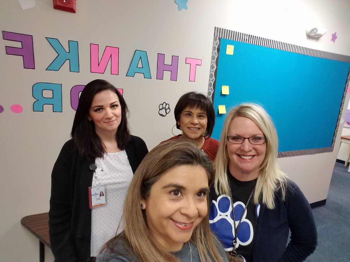 txlonghorn9498's tweet photo. Tipps is thankful for so much! We've created a board to post our gratitude! @ShaneeCharles #bethewildcard #mansfieldisdwildcard #wearemisd #calculatedimpact https://t.co/PlPwLllevC