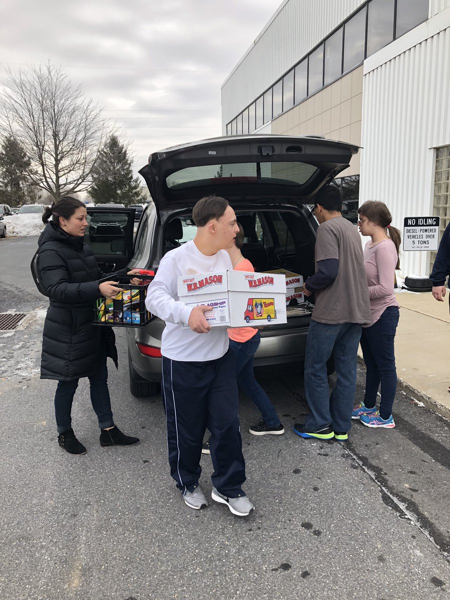 CIU20ExecDir's tweet photo. @ColonialIU20 thanks Alex MacLean, all athletes, and families of 7 Deadly Spins Fastpitch for all of the school supplies donated to our students today. https://t.co/L7TuwHlmdQ