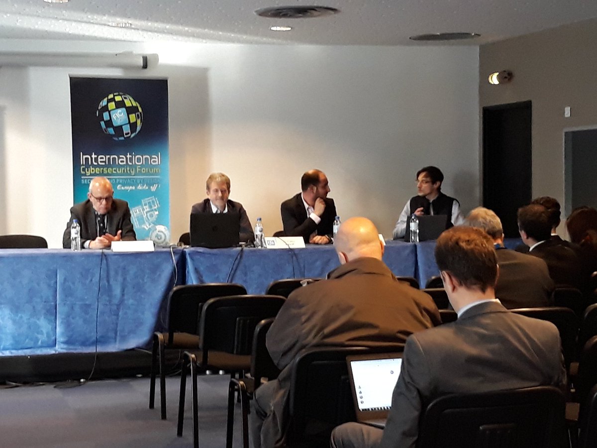L'ANSSI, l'ACN, Amossys et Eurosmart réunis au FIC pour parler de certification à l'aune du Cybersecurity Act. #FIC2019