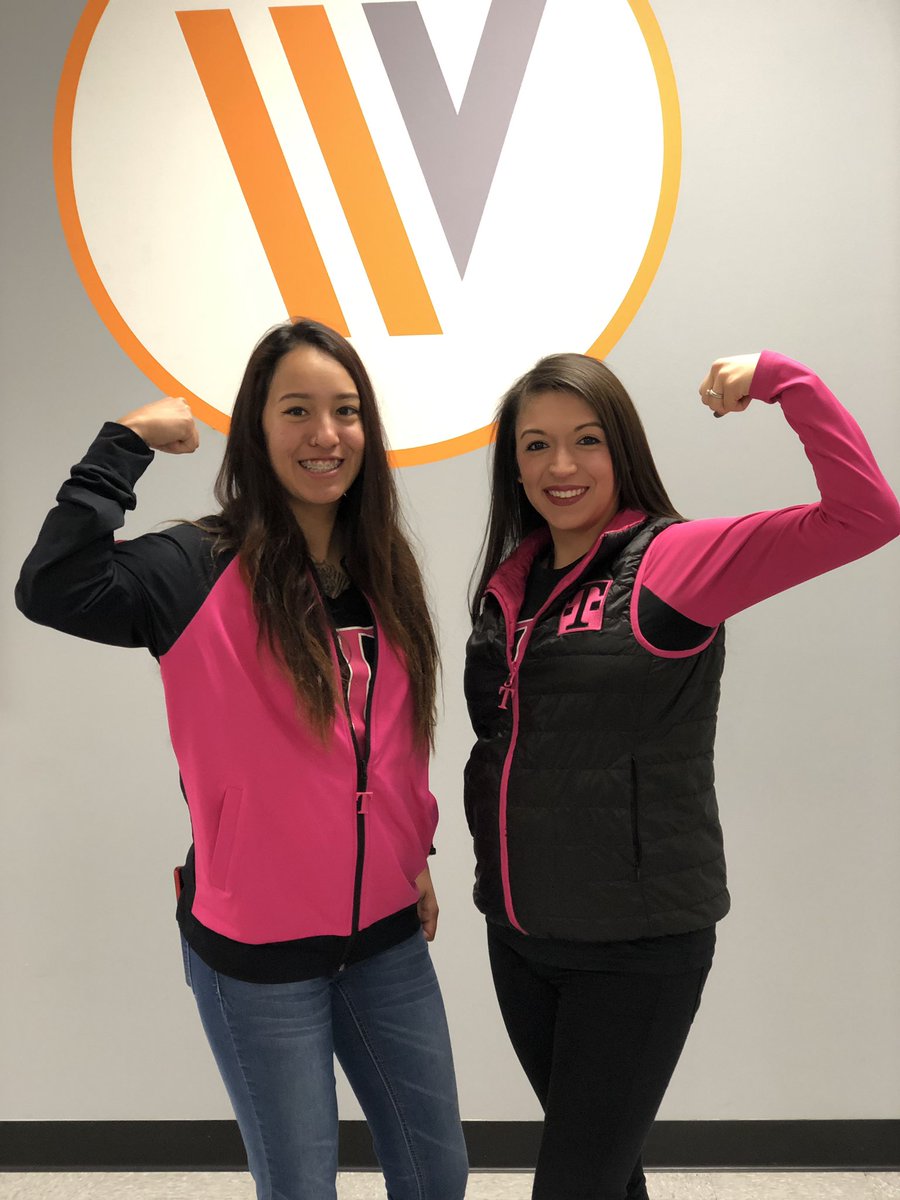 KeithFagan5's tweet photo. WV is proud to see these amazing Girl Bosses advance their careers as new store leaders! Congratulations!#WVisThePlaceToBe #wvhustlesharder #GirlBoss @thatsammori @LaylaMoo18 @SByrneDoyle @tubbs8808 @LTrain_Dawood @BBroderdorf @10_Nille https://t.co/60Qgi4g2LD