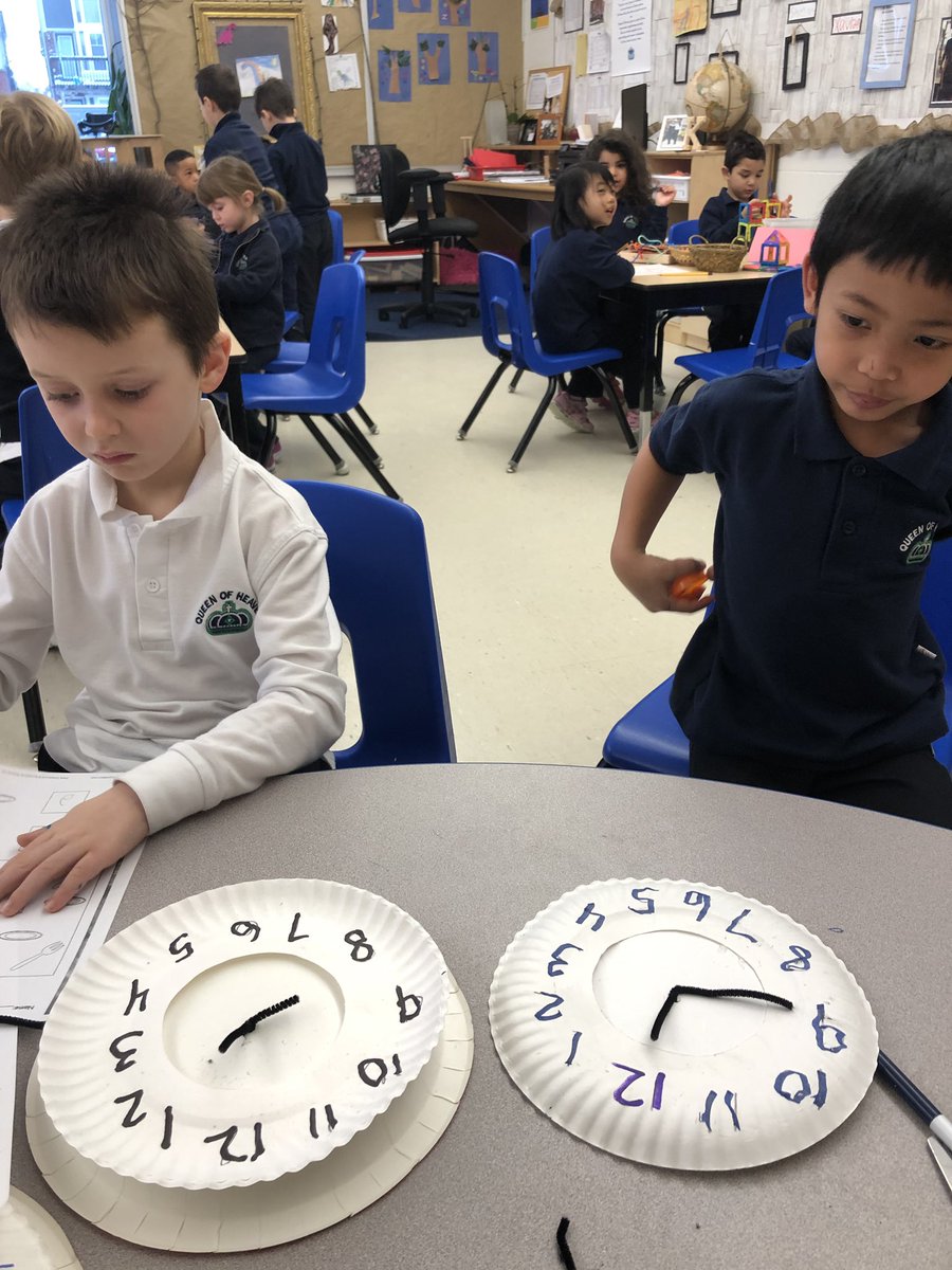 QHkinder108's tweet photo. Making our very own clocks this morning! @QHMilton https://t.co/xFZDQRJSuw